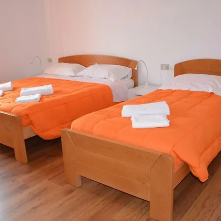 Mikeze Jakeze Frühstückspension Triest